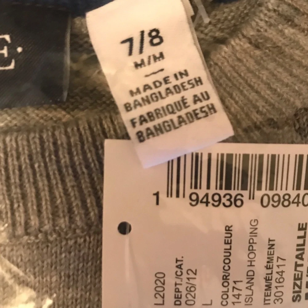 🍓NWT!! Boy’s Multicolor Sweater